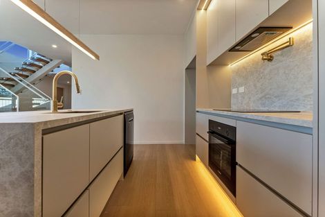 Photo of property in 318 Swanson Road, Henderson, Auckland, 0610