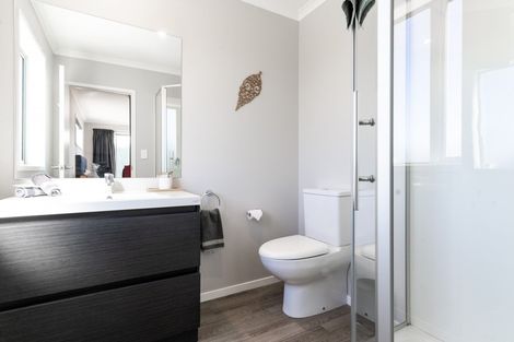 Photo of property in 27 Tuscan Lane, Martinborough, 5711