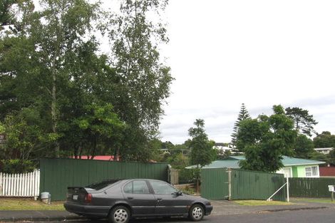 Photo of property in 2/5 Hellyers Street, Birkdale, Auckland, 0626