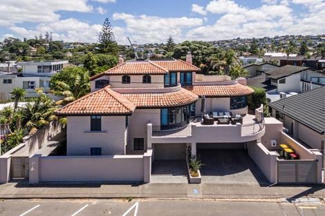 Photo of property in 1/60 Milford Road, Milford, Auckland, 0620