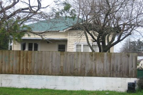 Photo of property in 11 Albert Street, Papakura, 2110