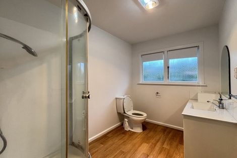 Photo of property in 207 Memorial Avenue, Burnside, Christchurch, 8053