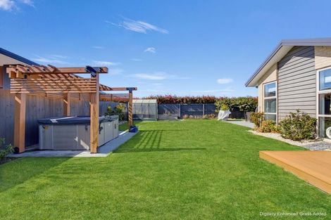 Photo of property in 12 Hamlett Drive, Woodend, 7610