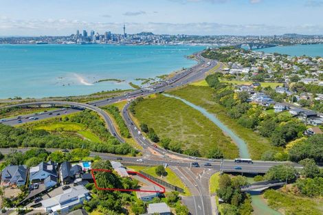 Photo of property in 5 Sylvan Avenue, Northcote, Auckland, 0627