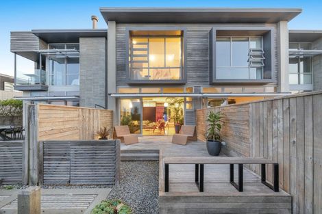 Photo of property in 17 Boardwalk Lane, Seatoun, Wellington, 6022