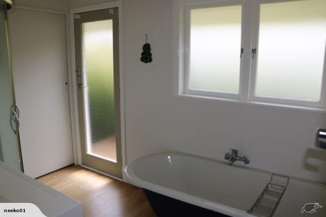 Photo of property in 10 Pikitea Road, Mangere Bridge, Auckland, 2022