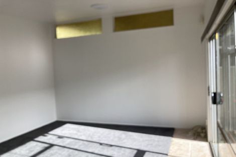 Photo of property in 52 Cascades Road, Pakuranga Heights, Auckland, 2010