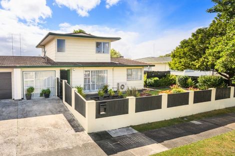 Photo of property in 1a Dunk Place, Milson, Palmerston North, 4414
