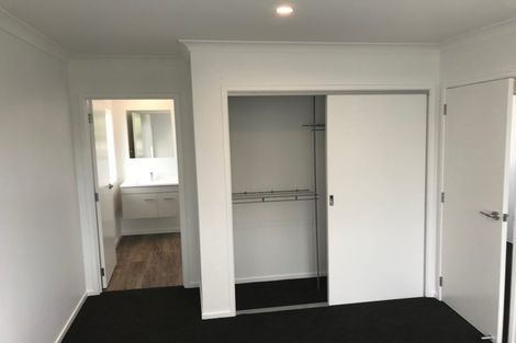 Photo of property in 12c Dawn Place, Te Atatu South, Auckland, 0610