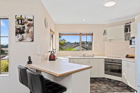 Photo of property in 8 Amberley Crescent, Bethlehem, Tauranga, 3110