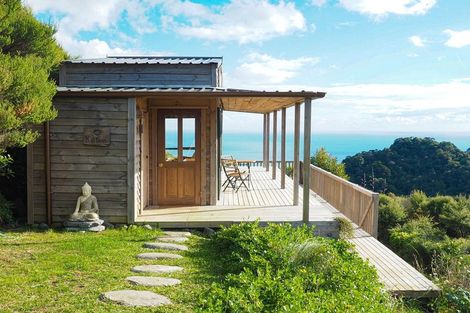 Photo of property in 134 Lone Kauri Road, Karekare, New Lynn, 0772