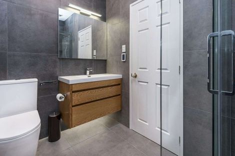 Photo of property in 5 Pintner Place, Somerville, Auckland, 2014