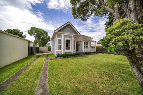 Photo of property in 45 Fitzroy Road, Fitzroy, New Plymouth, 4312