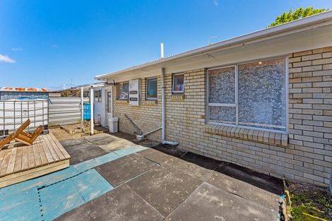 Photo of property in 1/4046 Great North Road, Glen Eden, Auckland, 0602
