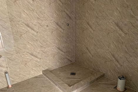 Photo of property in 10 Tapuwae Way, Mangere Bridge, Auckland, 2022