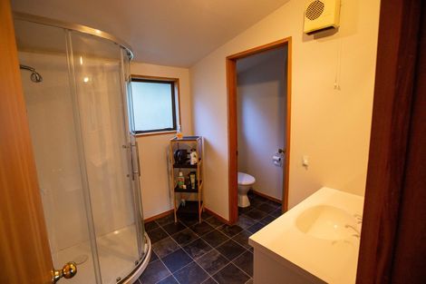 Photo of property in 7b Caples Place, Fernhill, Queenstown, 9300