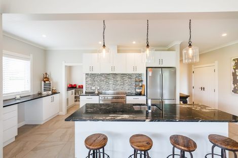 Photo of property in 167 Oroua Road, Kairanga, Palmerston North, 4475