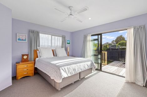 Photo of property in 20 Tirohunga Drive, Henderson, Auckland, 0612