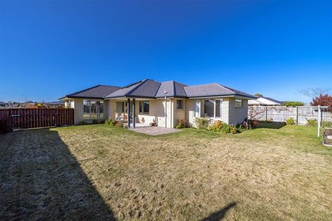 Photo of property in 25 Walnut Way, Rangiora, 7400