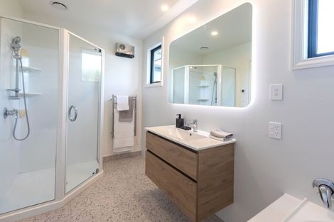 Photo of property in 16 Makora Street, Fendalton, Christchurch, 8041