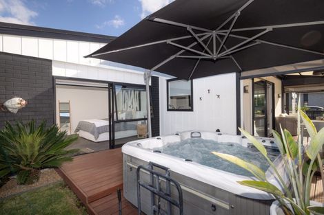 Photo of property in 28 Harding Drive, Papamoa Beach, Papamoa, 3118