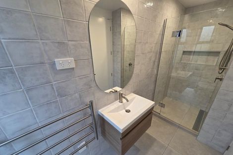 Photo of property in 2/15 Donald Place, St Albans, Christchurch, 8014