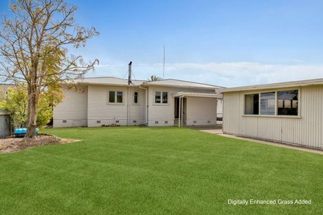 Photo of property in 4 Belvedere Crescent, Takaro, Palmerston North, 4412