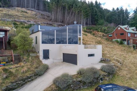 Photo of property in 11 Caples Place, Fernhill, Queenstown, 9300