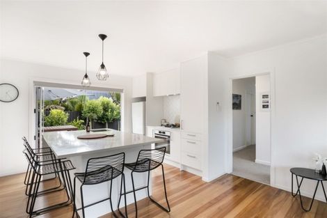 Photo of property in 1/14 Margate Road, Blockhouse Bay, Auckland, 0600