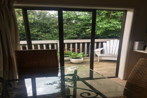 Photo of property in 2/3 Belle Vue Avenue, Northcote Point, Auckland, 0627