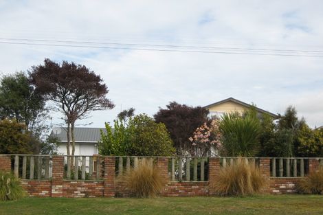 Photo of property in 15 Warwick Road, Stratford, 4332