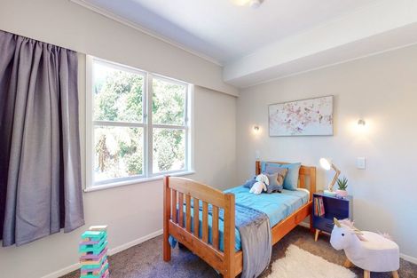 Photo of property in 38 Pembroke Street, Tawa, Wellington, 5028