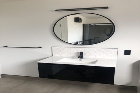 Photo of property in 23 Welland Place, Island Bay, Wellington, 6023