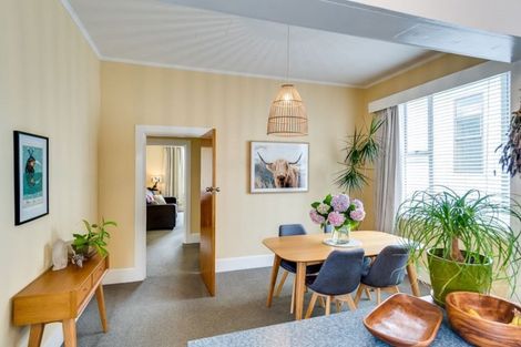 Photo of property in 22 Colenso Avenue, Hospital Hill, Napier, 4110