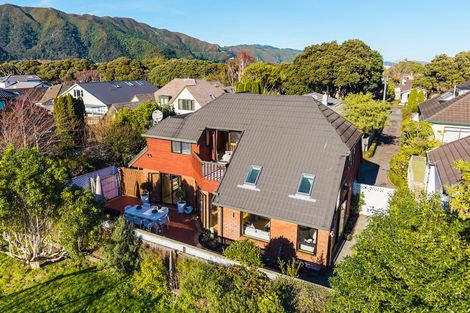 Photo of property in 19 Hinau Street, Woburn, Lower Hutt, 5010