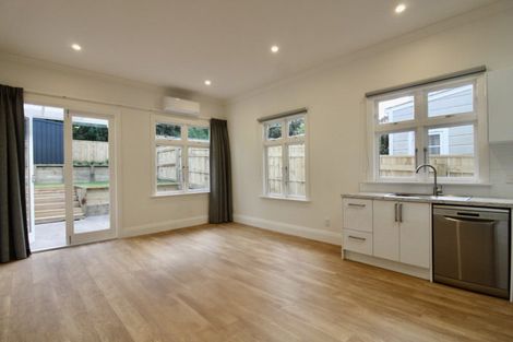 Photo of property in 37 Roy Street, Newtown, Wellington, 6021