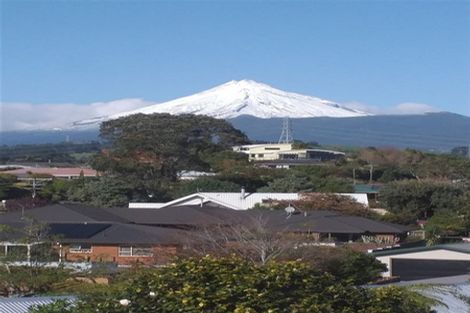 Photo of property in 13d Kipling Drive, Whalers Gate, New Plymouth, 4310