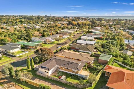 Photo of property in 39 Nevada Drive, Merrilands, New Plymouth, 4312