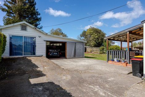 Photo of property in 18 Albert Street, Dannevirke, 4930