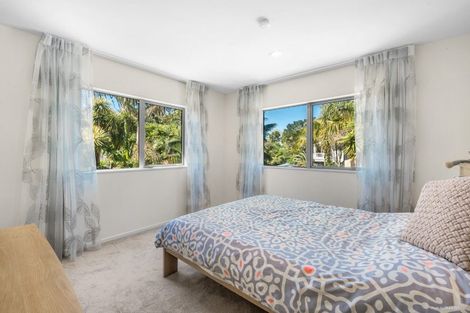 Photo of property in 1/76 Glamorgan Drive, Torbay, Auckland, 0630