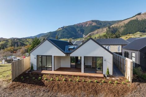 Photo of property in 7 Hill Tops Way, Stoke, Nelson, 7011