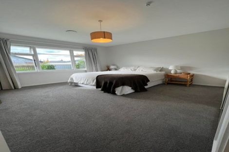 Photo of property in 69 Dunedin Street, Redwood, Christchurch, 8051