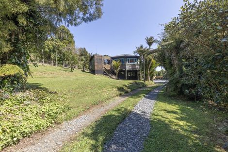 Photo of property in 86 Anawhata Road, Anawhata, New Lynn, 0772