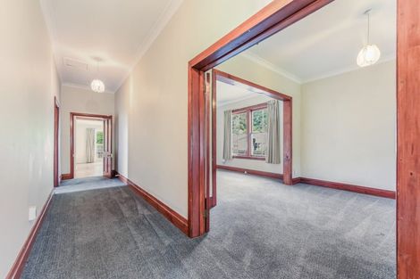 Photo of property in 24 Devon Street, Picton, 7220