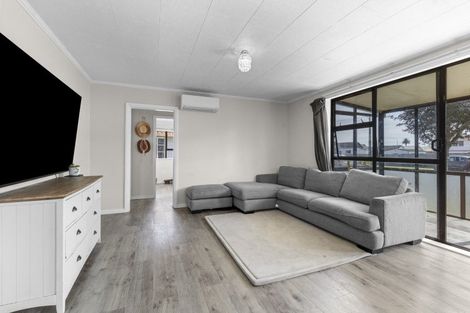 Photo of property in 21 Strange Street, Waitara, 4320