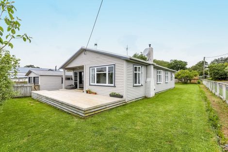 Photo of property in 5 Old South Road, Okato, 4335