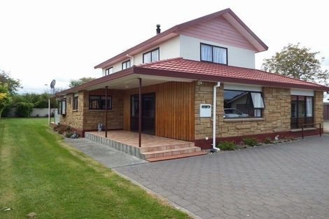 Photo of property in 57 Wikitoria Road, Putiki, Whanganui, 4501