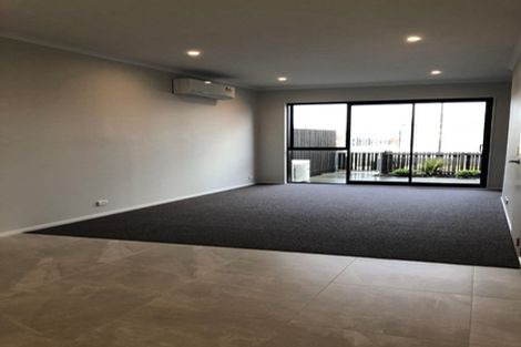 Photo of property in 8 Te Rito Road, Hobsonville, Auckland, 0616