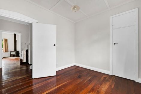 Photo of property in 117 Weraroa Road, Waverley, 4510