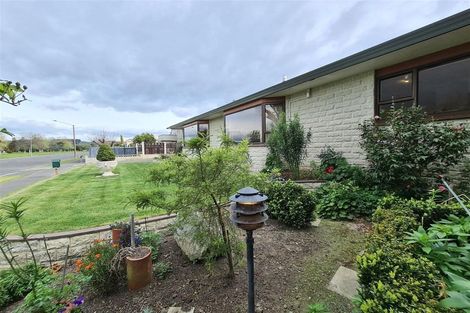 Photo of property in 100 Freyberg Avenue, Tamatea, Napier, 4112